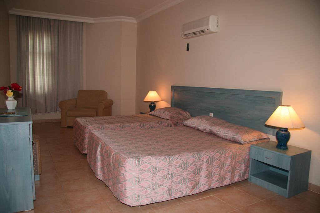 Elysee Garden Family Hotel Alanya Exteriör bild